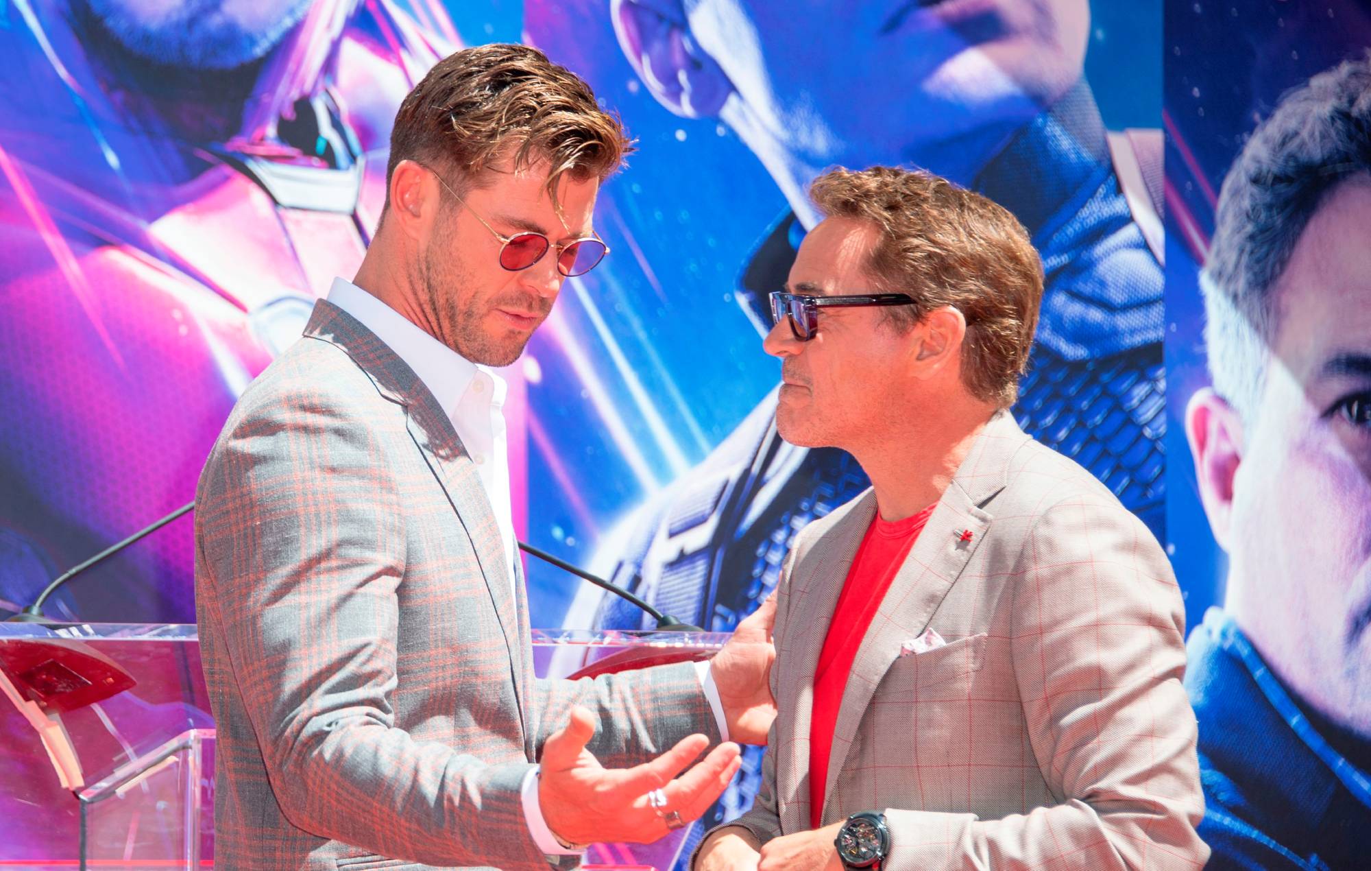 Robert Downey Jr. discrepa de las críticas de Chris Hemsworth a 'Thor: Amor y Trueno'
